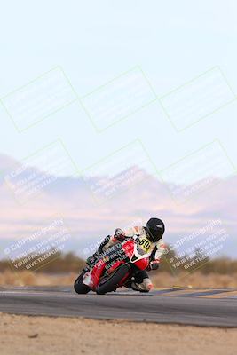 media/Feb-08-2025-CVMA (Sat) [[fcc6d2831a]]/Race 9-Amateur Supersport Middleweight/